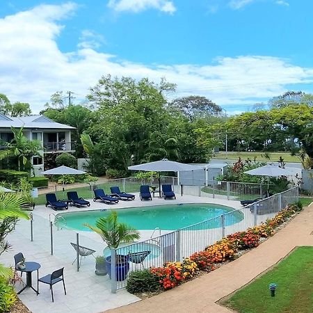 Noosa River Retreat Holiday Apartments Нусавил Екстериор снимка