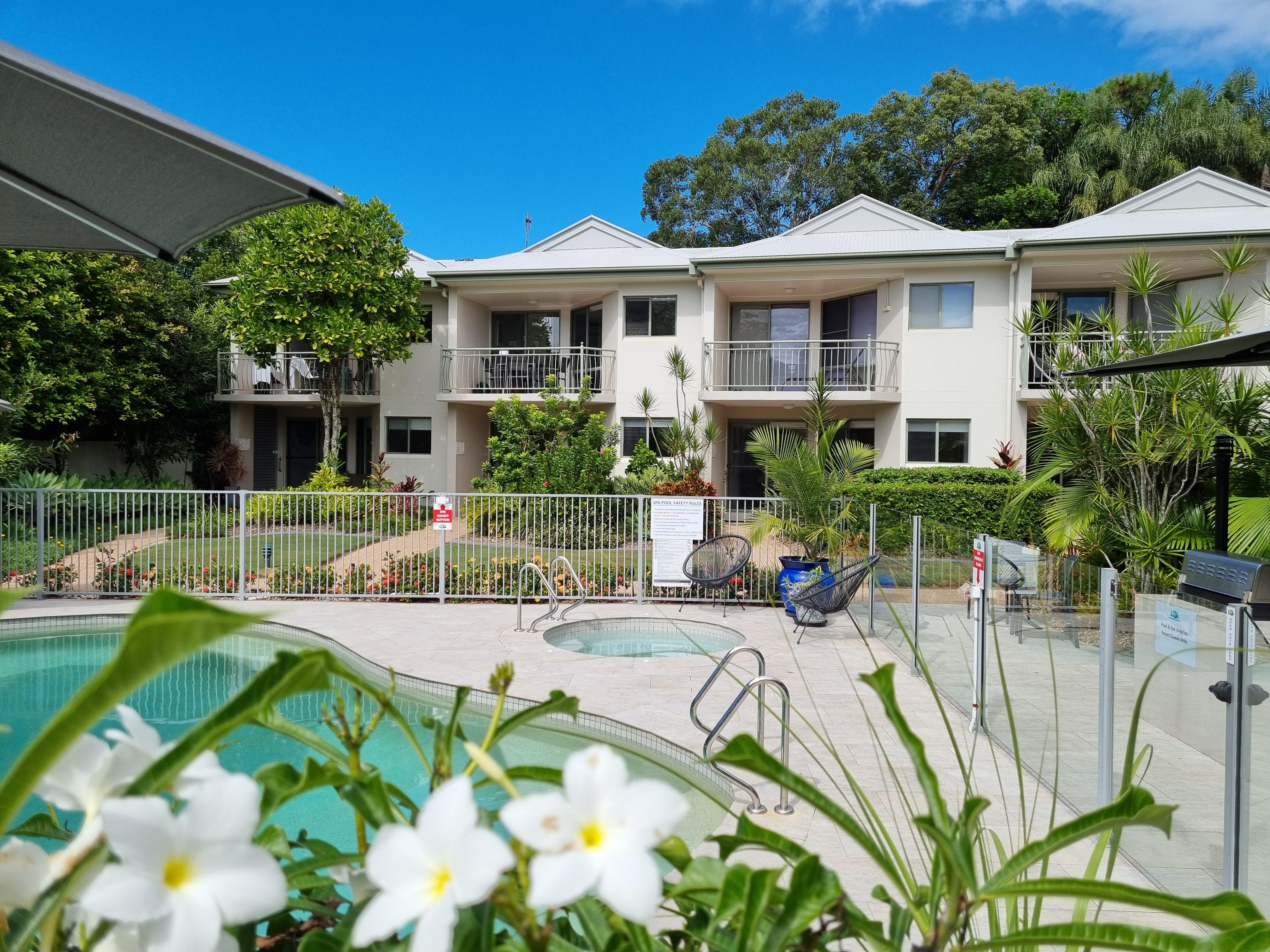 Noosa River Retreat Holiday Apartments Нусавил Екстериор снимка