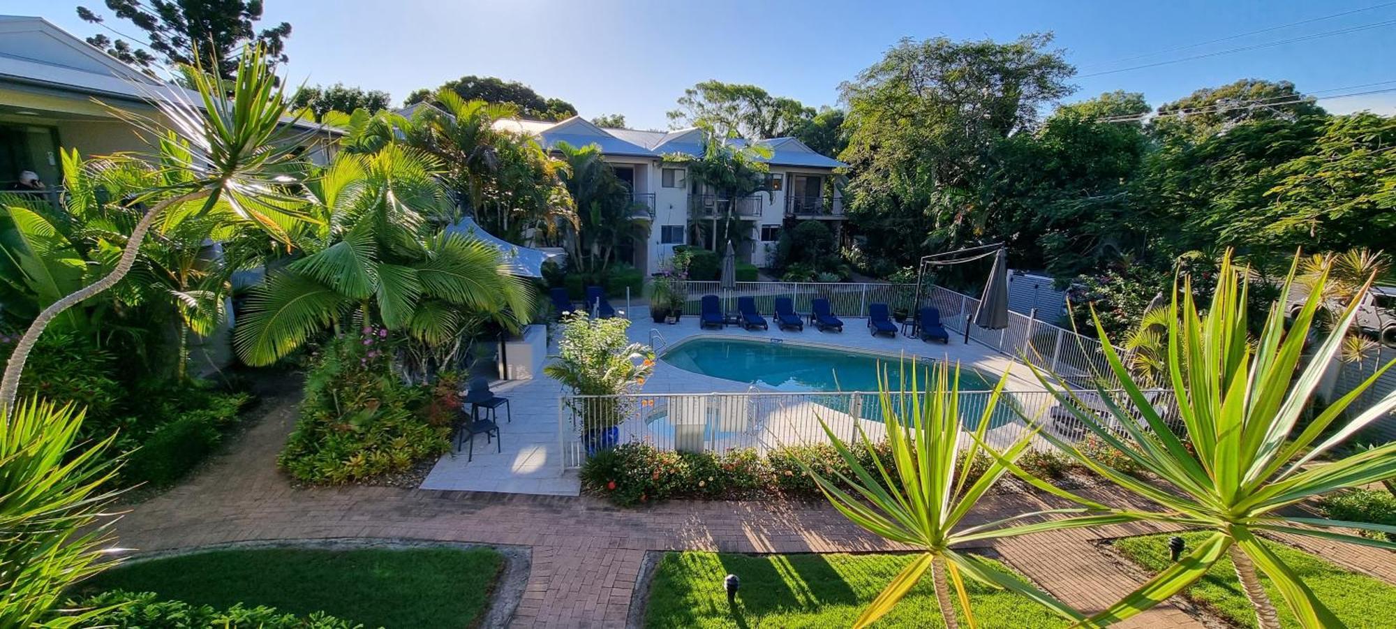 Noosa River Retreat Holiday Apartments Нусавил Екстериор снимка