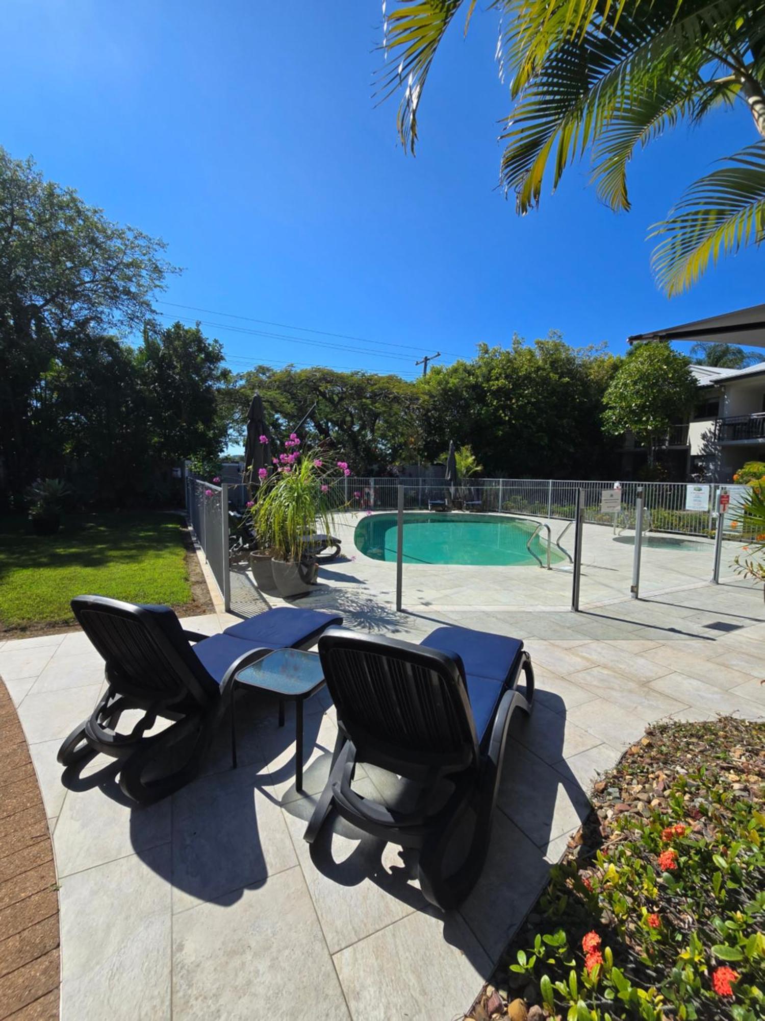 Noosa River Retreat Holiday Apartments Нусавил Екстериор снимка