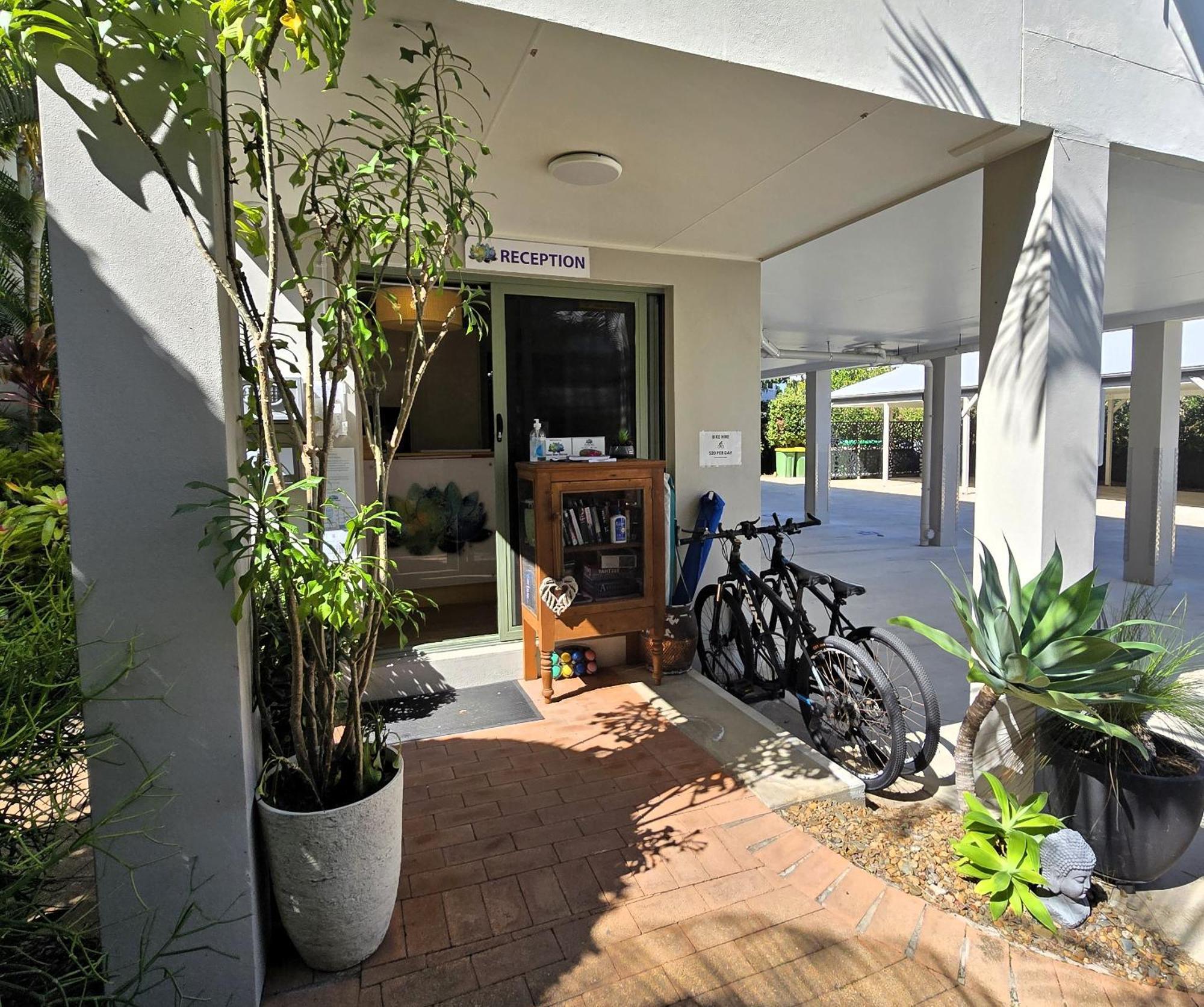 Noosa River Retreat Holiday Apartments Нусавил Екстериор снимка